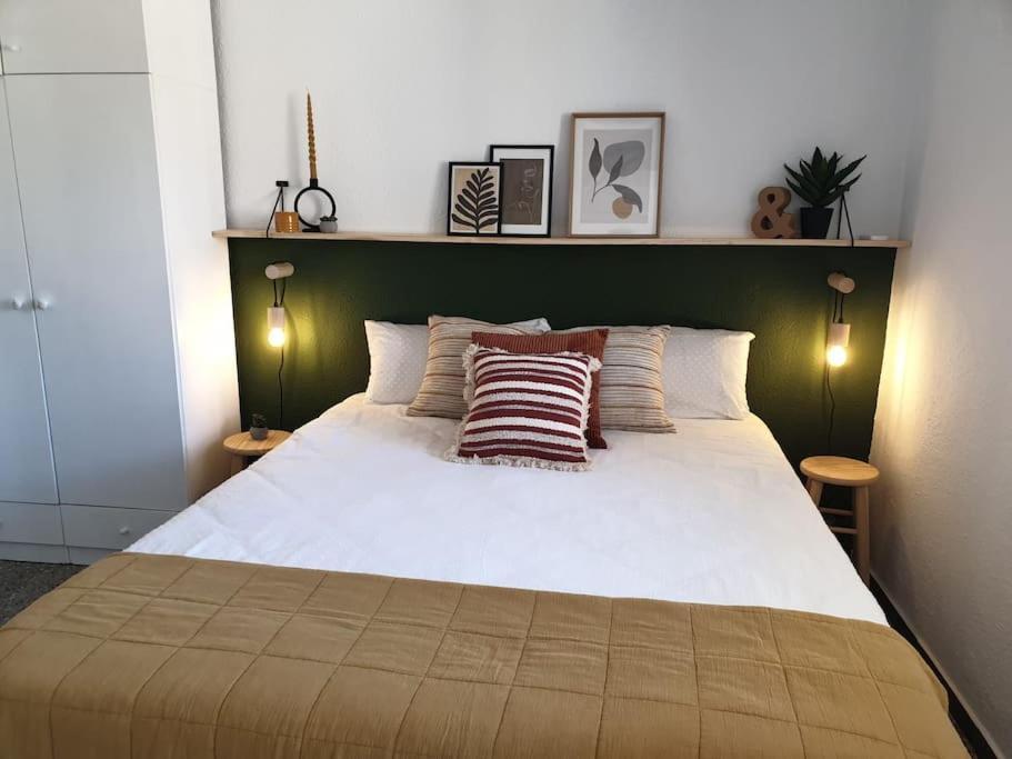 Somriu Apartament Fenals Platja Lloret de Mar Extérieur photo