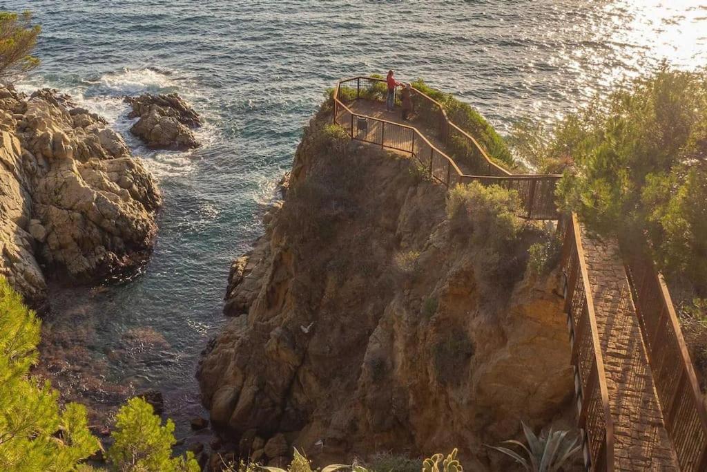 Somriu Apartament Fenals Platja Lloret de Mar Extérieur photo